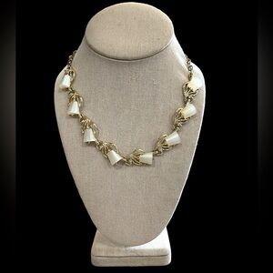 Vintage Thermoset Lucite Choker Necklace Gold Tone Hook‎ Closure